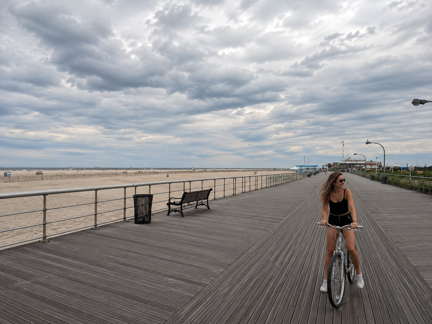 woman_on_boardwalk